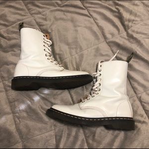 RESERVED Dr Martens Off White Alix Boot Size 9